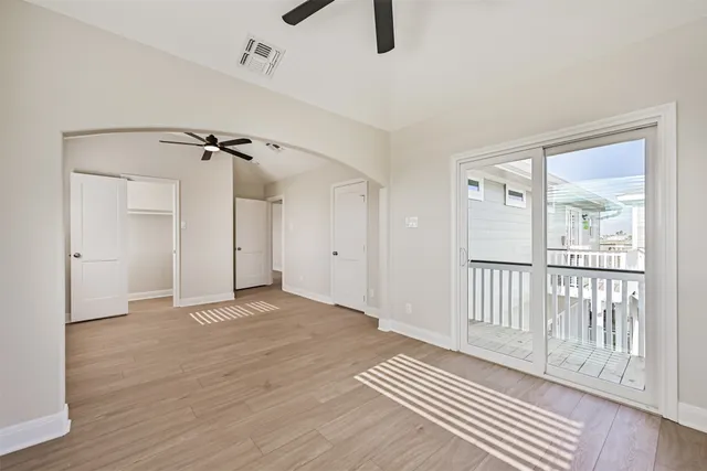 $3,500 | 2118 103rd Street, Galveston, TX 77554