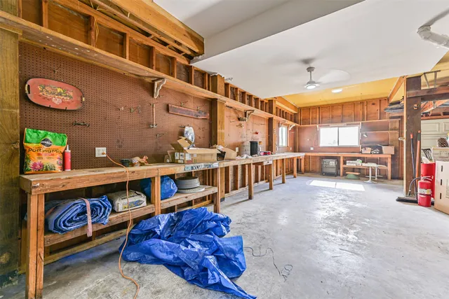 $3,500 | 2118 103rd Street, Galveston, TX 77554