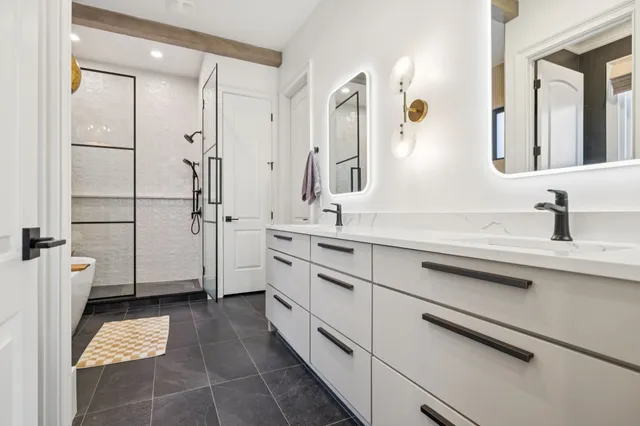 $1,200,000 | 3036 Americus Drive, Thompson's Station, TN 37179