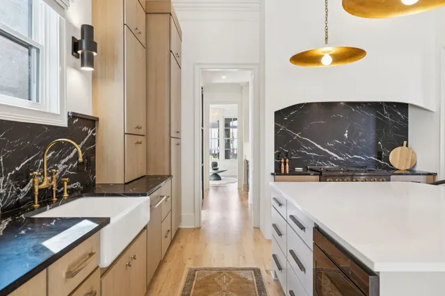 $1,200,000 | 3036 Americus Drive, Thompson's Station, TN 37179