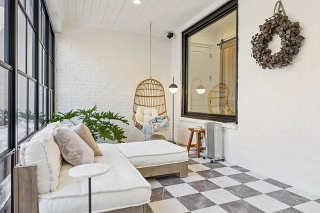 $1,200,000 | 3036 Americus Drive, Thompson's Station, TN 37179