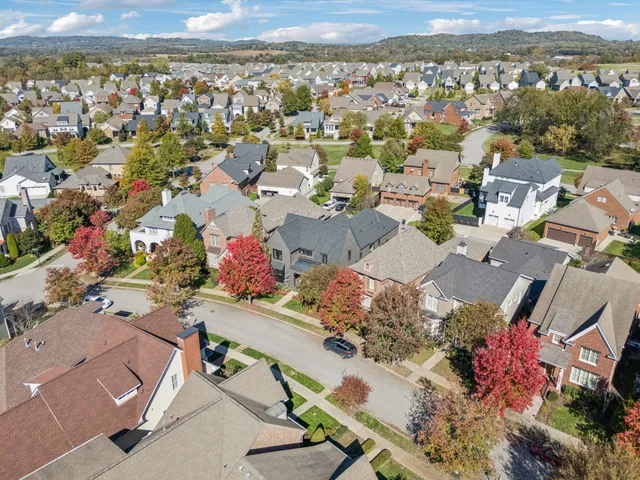 $1,200,000 | 3036 Americus Drive, Thompson's Station, TN 37179