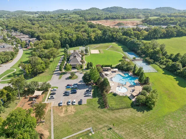 $1,200,000 | 3036 Americus Drive, Thompson's Station, TN 37179