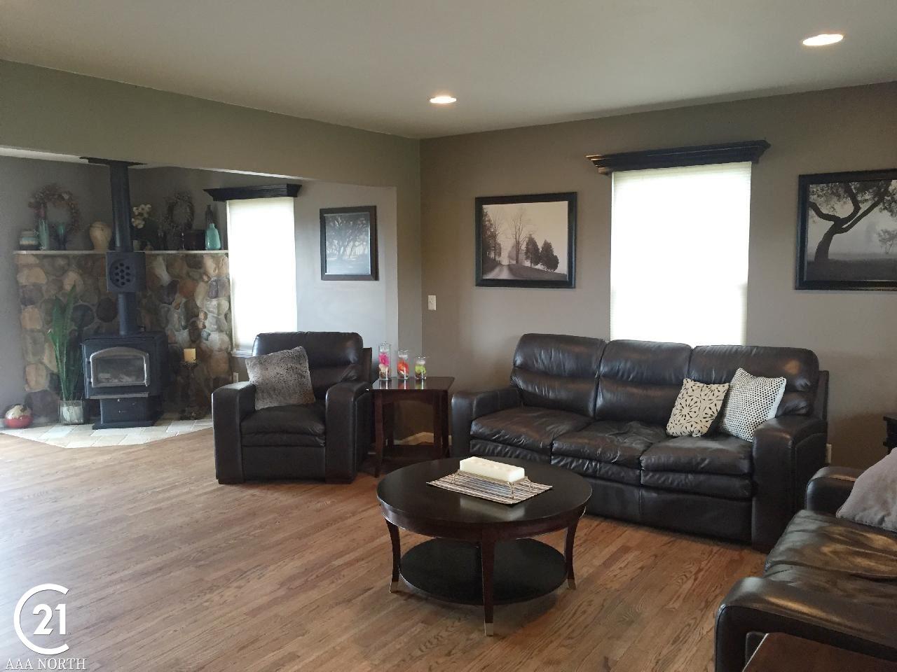 15724 Donald Road Capac, MI 48014 - Photo 18 of 48 great room