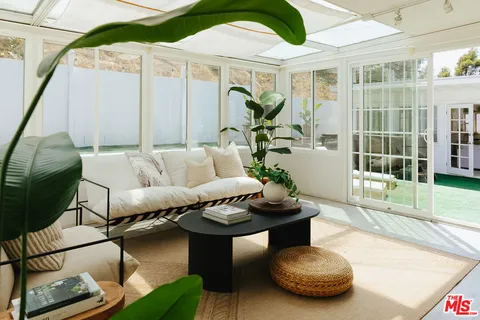 $1,575,000 | 5756 Aladdin Street, Los Angeles, CA 90008