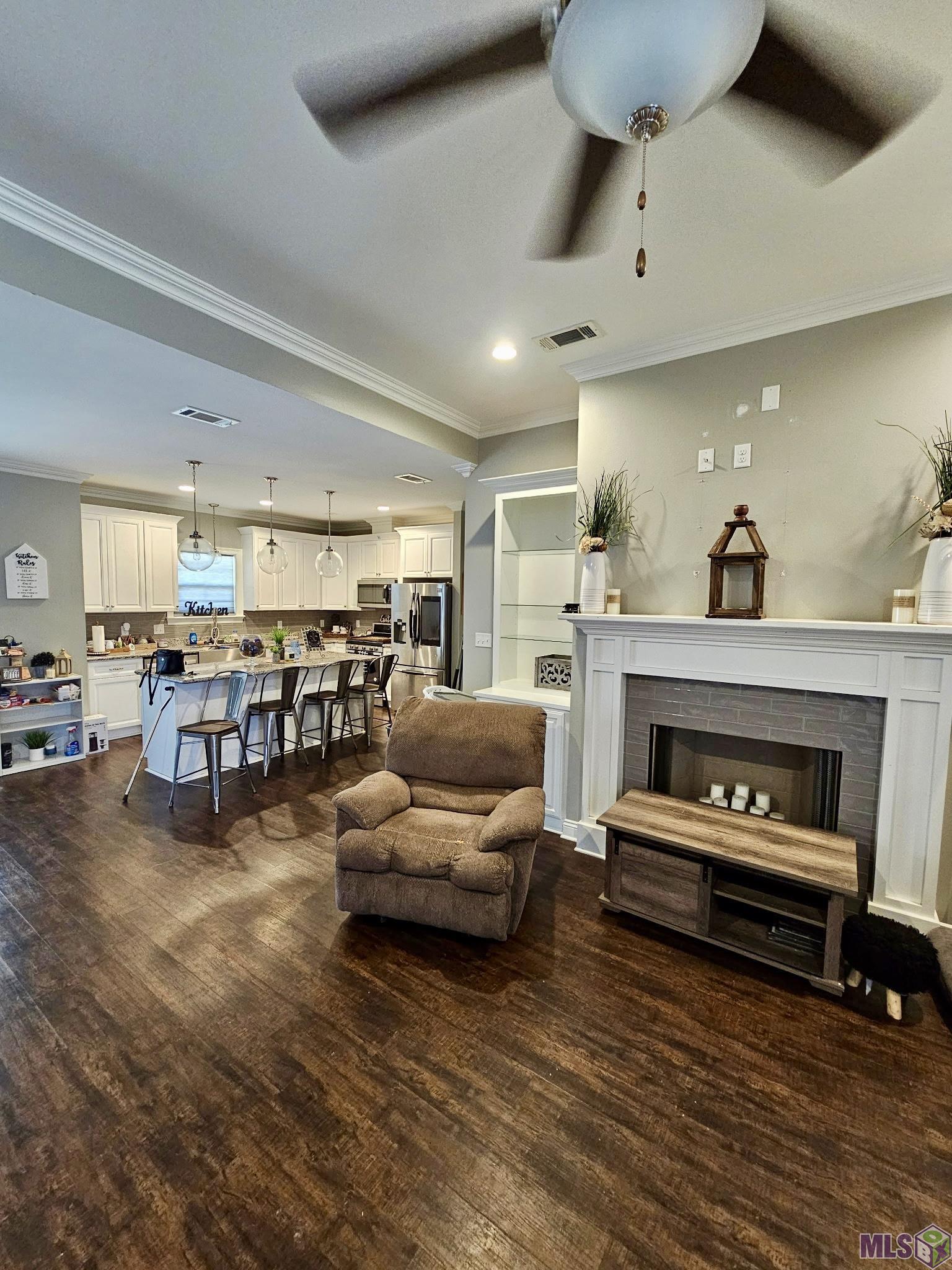 202 Derusso Street Houma, LA 70364 - Photo 3 of 6