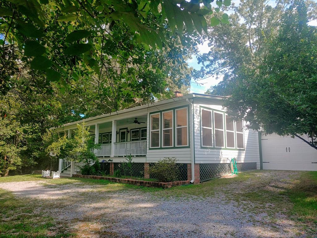 137-139 Winchester Road Natchez, MS 39120 - Photo 1 of 1 Main View