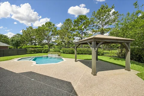$765,000 | 5915 Saratoga Springs Lane, Houston, TX 77041