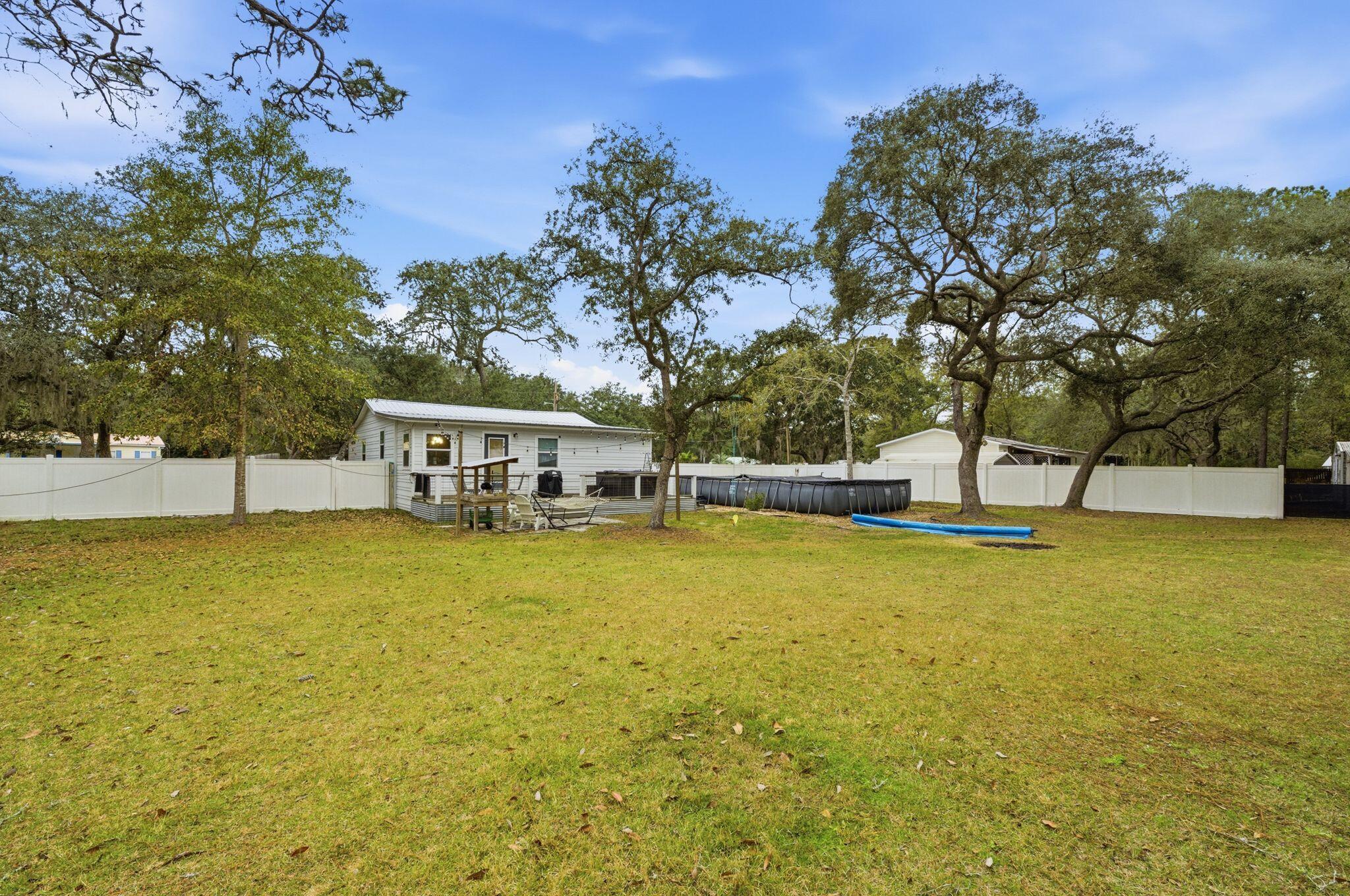 85 Marsh Avenue Freeport, FL 32439 - Photo 19 of 21 018