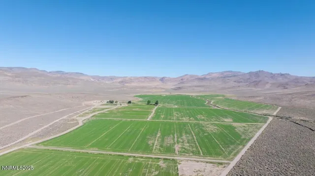 a view of a tennis court