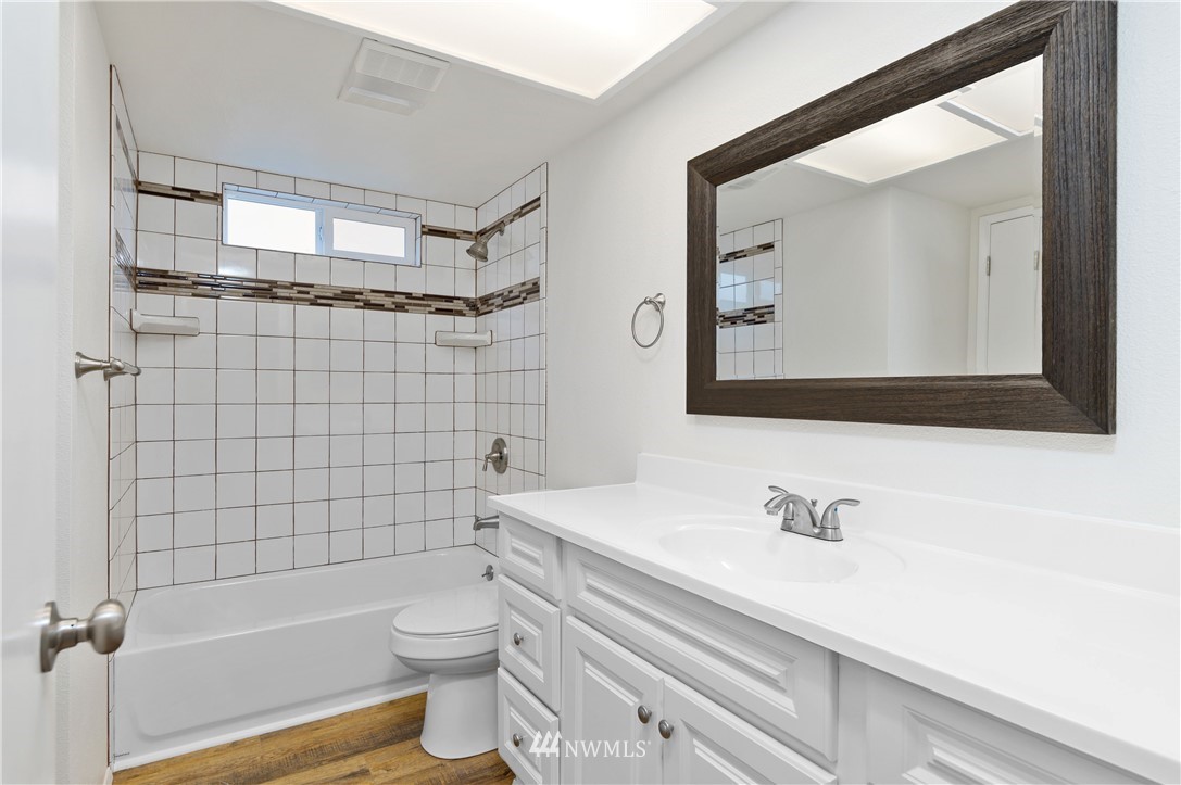 5097 Brasch Road Southeast Port Orchard, WA 98367 - Photo 12 of 20 Gallery Image 12