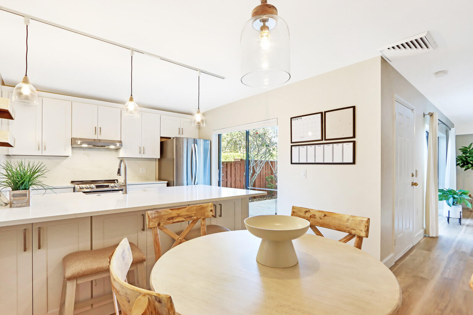 1222 12th Court Jupiter, FL 33477 - Photo 8 of 26 Kitchen & Dining