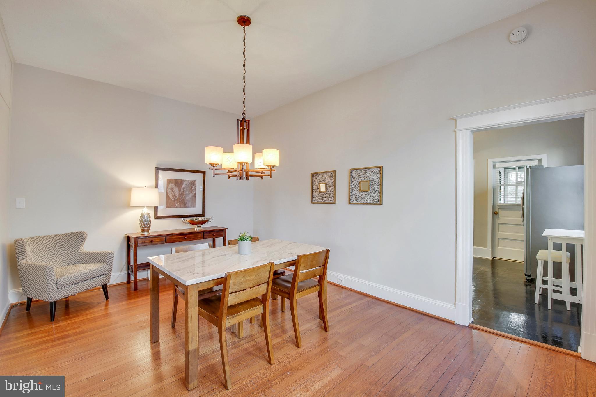 9402 Warren Street Silver Spring, MD 20910 - Photo 11 of 42