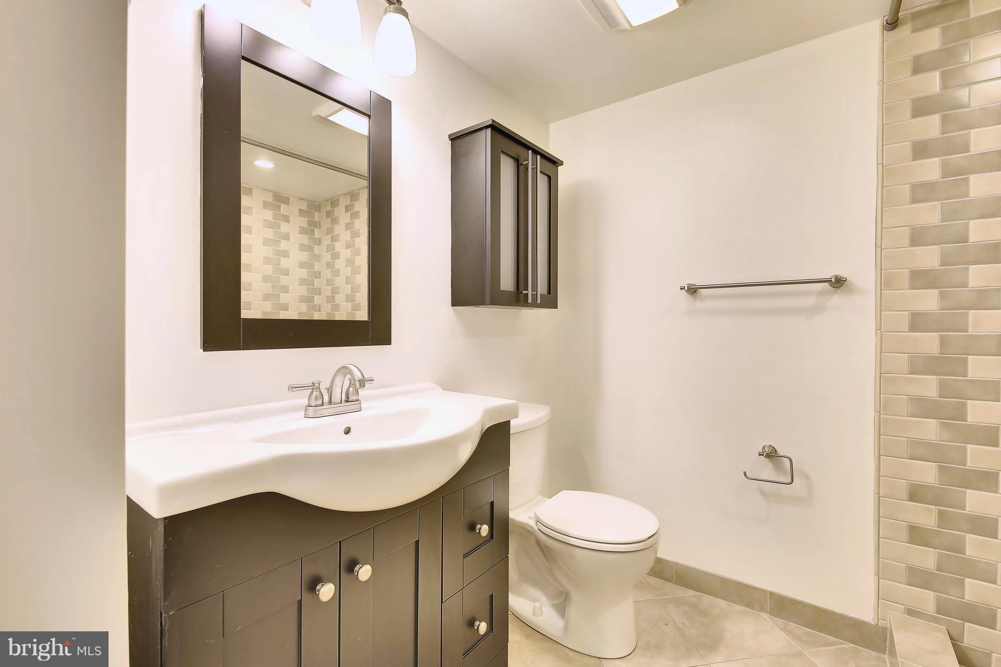 9402 Warren Street Silver Spring, MD 20910 - Photo 25 of 42