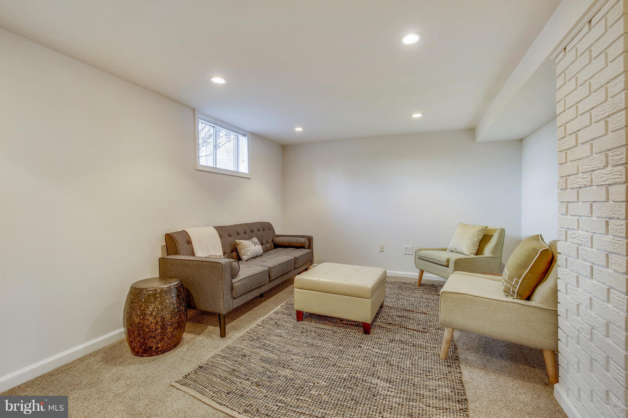 9402 Warren Street Silver Spring, MD 20910 - Photo 27 of 42