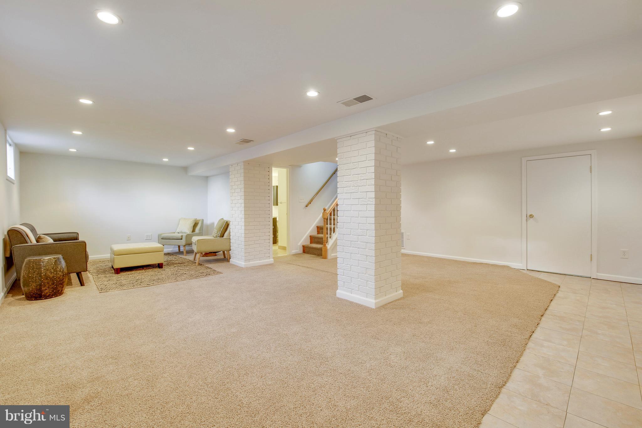 9402 Warren Street Silver Spring, MD 20910 - Photo 29 of 42