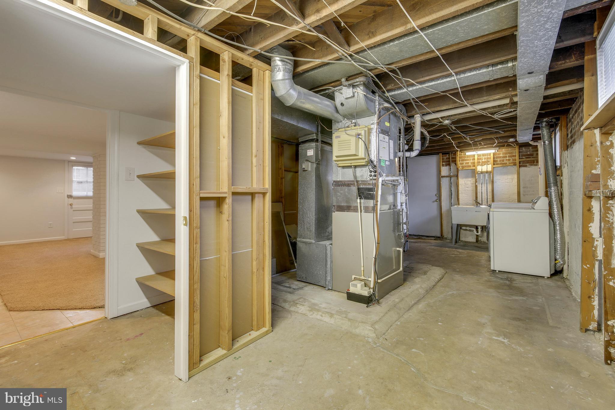 9402 Warren Street Silver Spring, MD 20910 - Photo 32 of 42