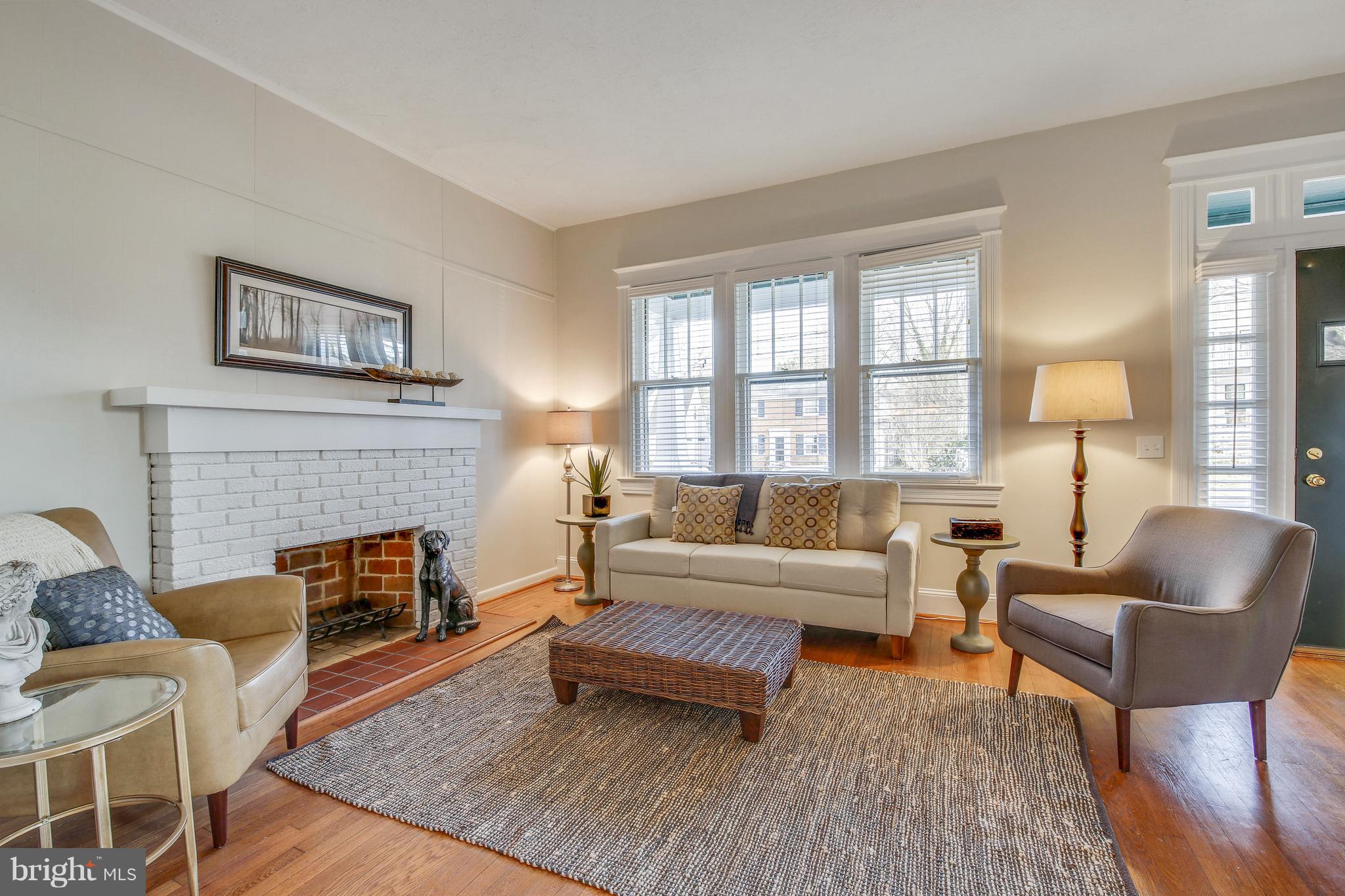 9402 Warren Street Silver Spring, MD 20910 - Photo 6 of 42