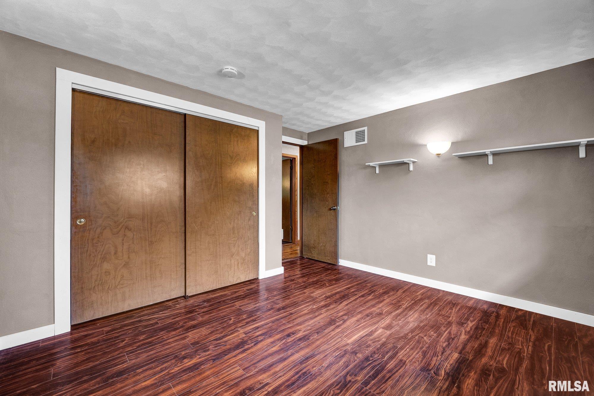 1802 Springfield Road East Peoria, IL 61611 - Photo 15 of 40 Gallery Image 15