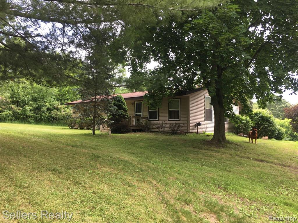 1600 Hendrie Road Metamora, MI 48455 - Photo 3 of 7