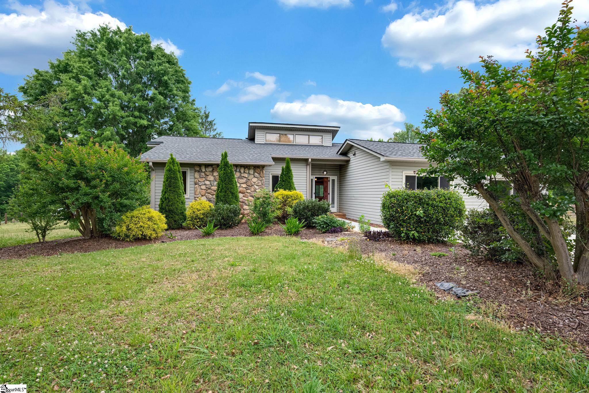 433 Latham Road Easley, SC 29640 - Photo 3 of 50 Gallery Image 3