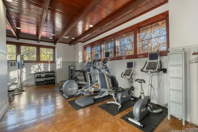 $519,000 | 3331 Brooktree Court, San Antonio, TX 78261