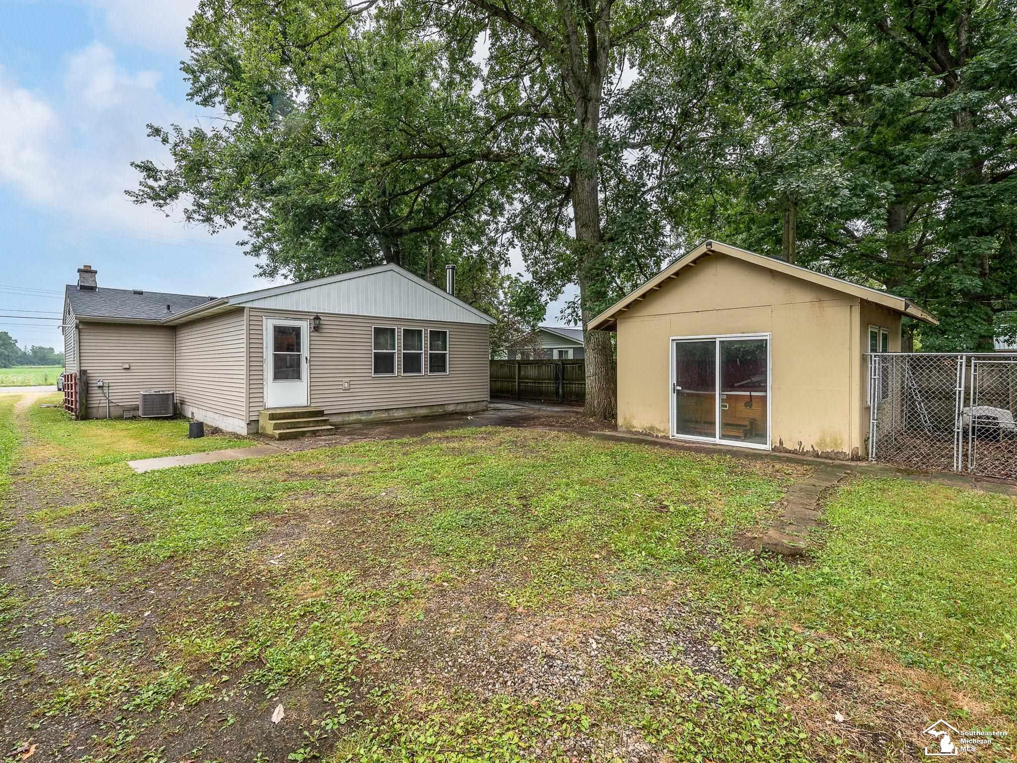 9583 Exeter Road Carleton, MI 48117 - Photo 21 of 30
