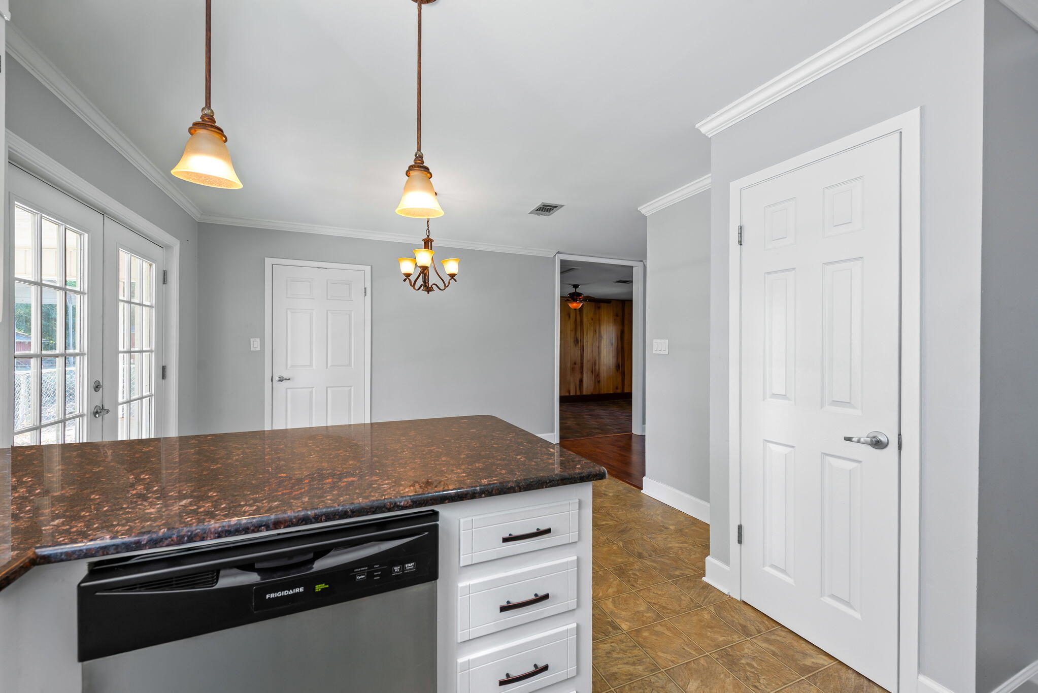 5485 Mulat Road Milton, FL 32583 - Photo 12 of 38 Kitchen