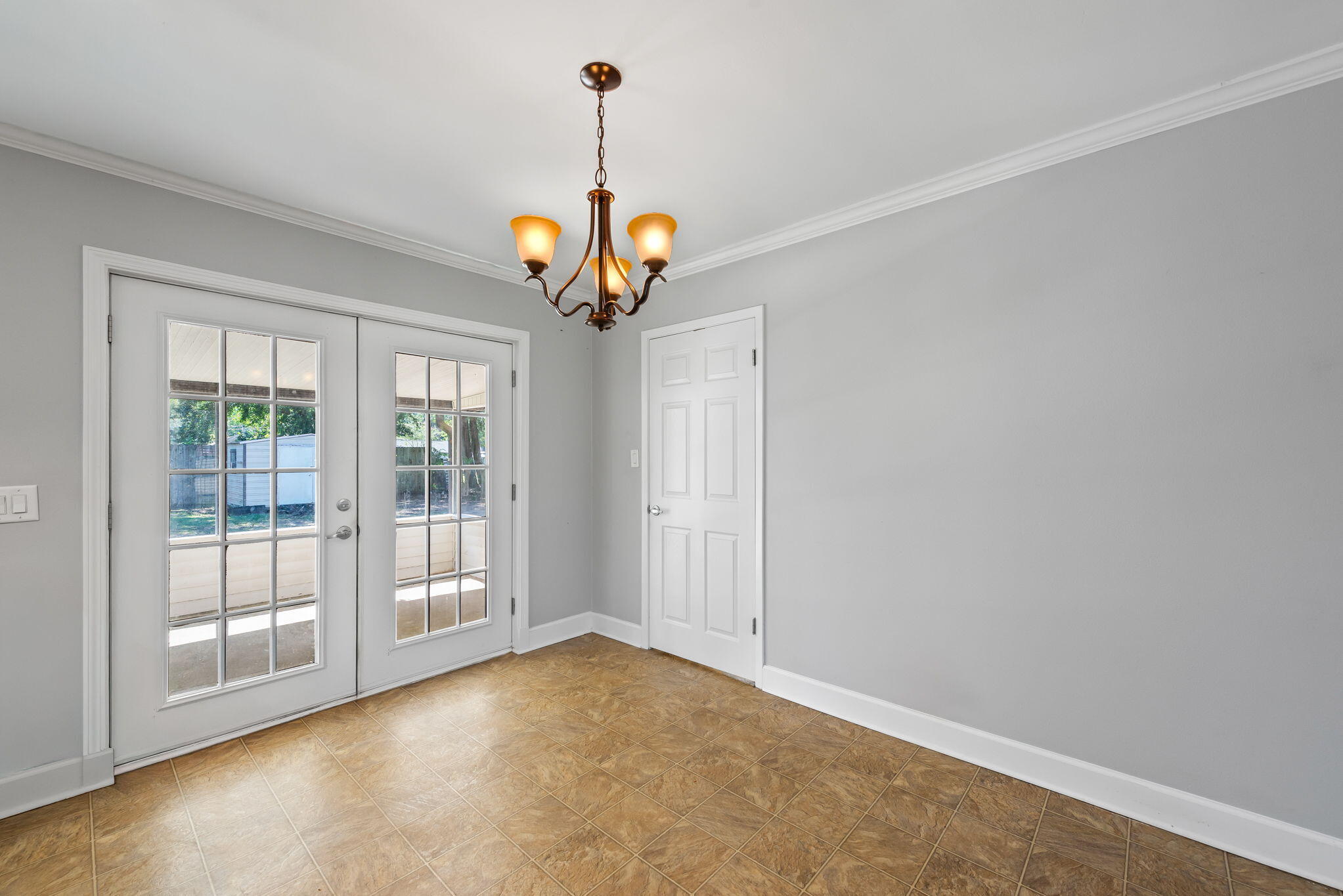 5485 Mulat Road Milton, FL 32583 - Photo 15 of 38 Dining Area