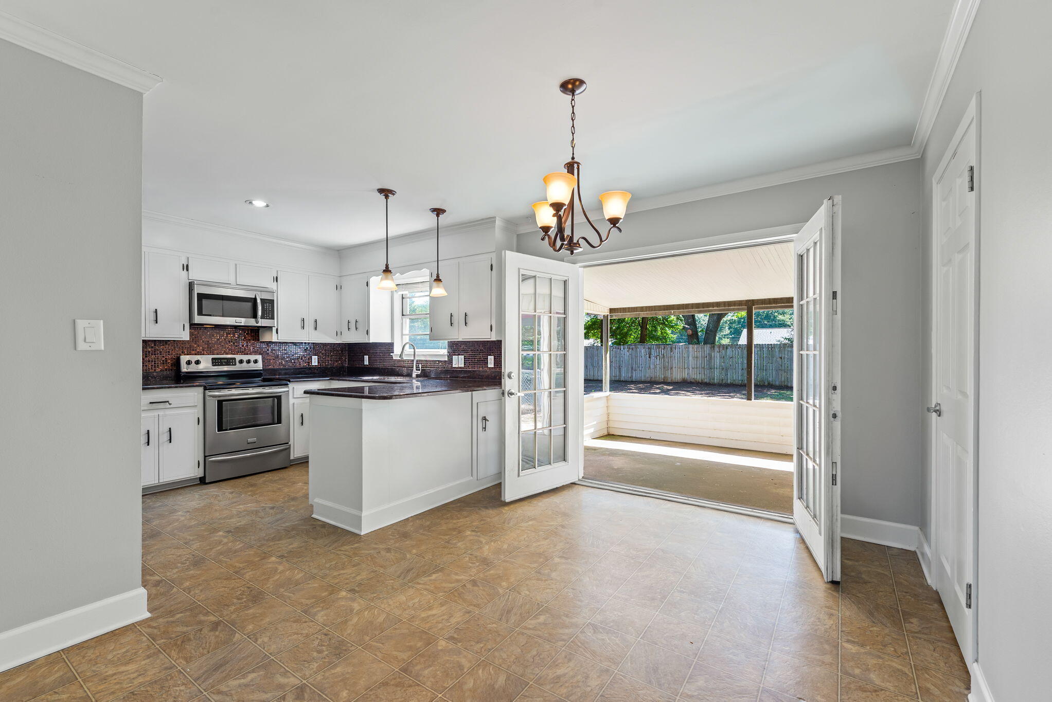 5485 Mulat Road Milton, FL 32583 - Photo 16 of 38 French Doors