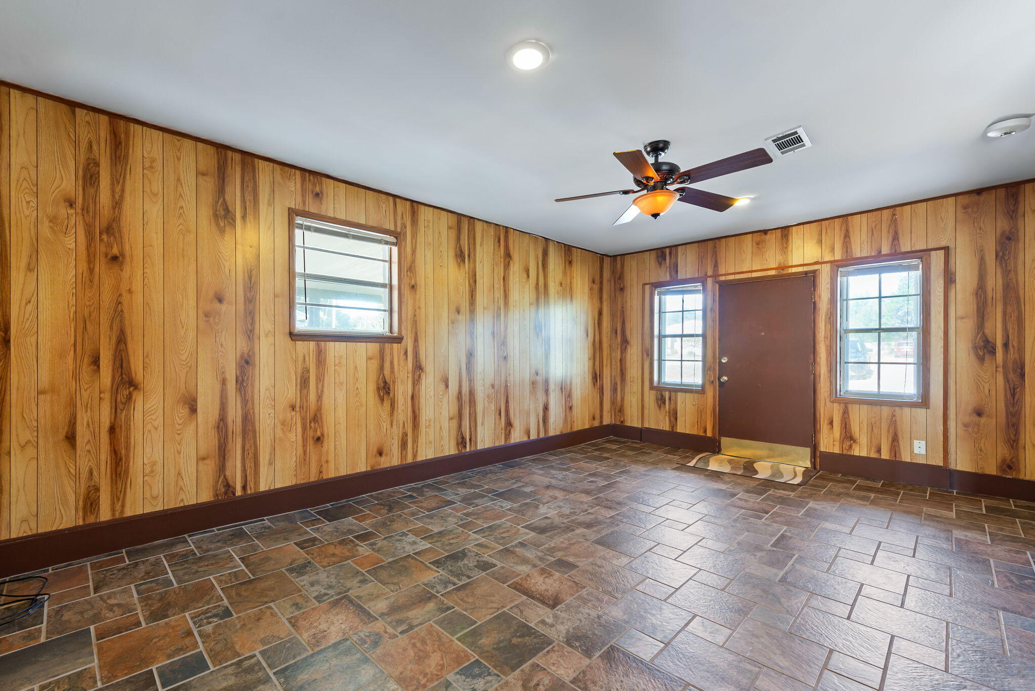 5485 Mulat Road Milton, FL 32583 - Photo 20 of 38 Den