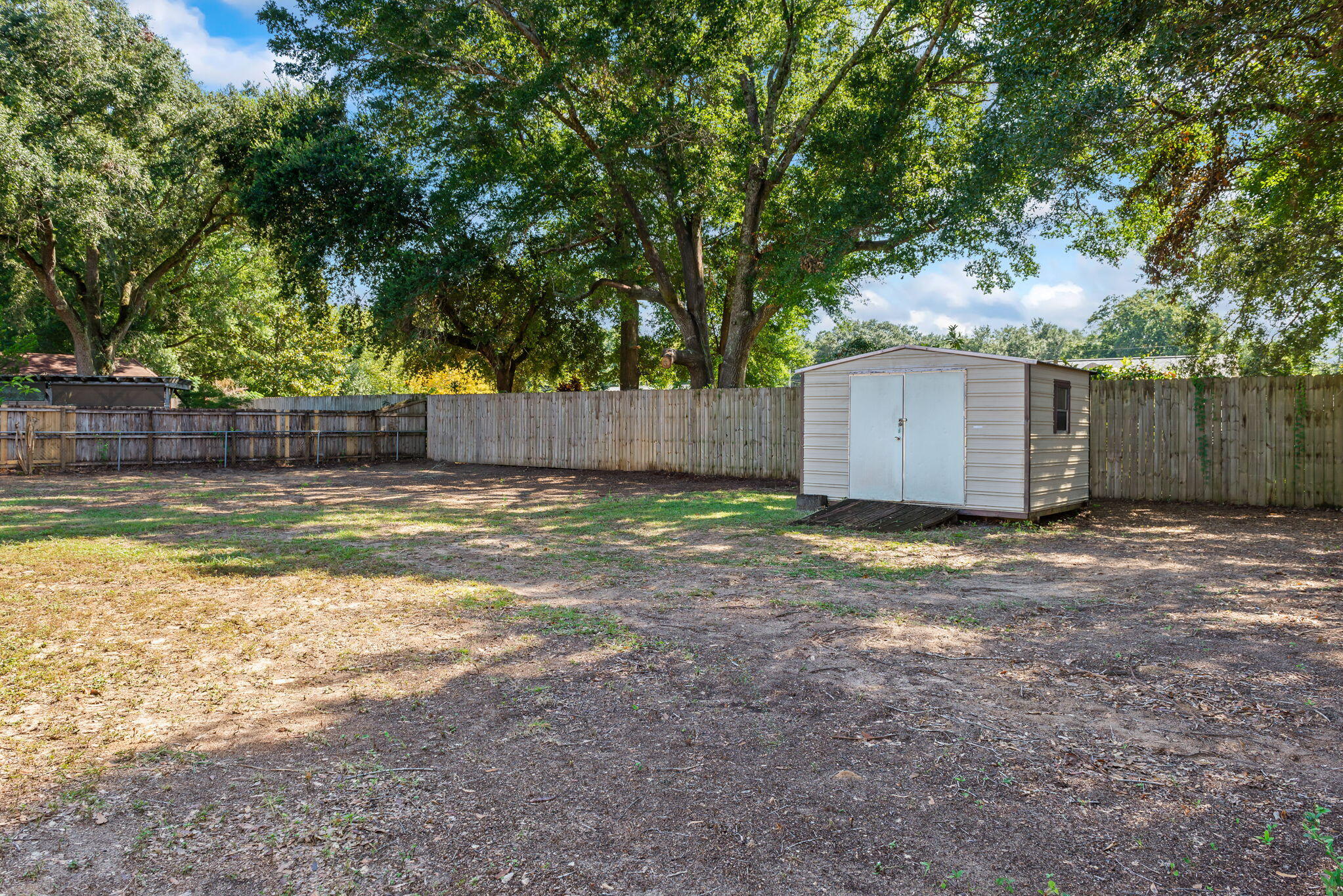 5485 Mulat Road Milton, FL 32583 - Photo 35 of 38 Yard Building