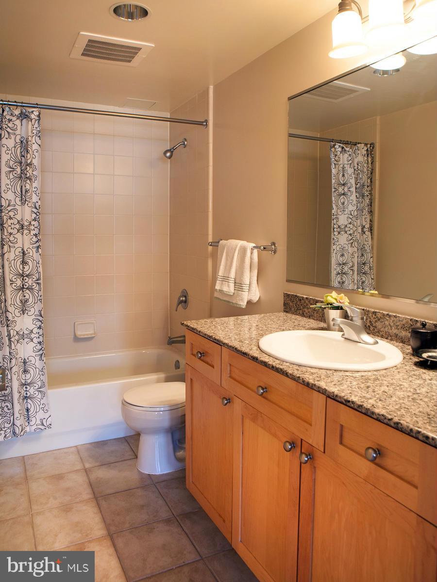 777 7th Street Northwest, Unit 524 Washington, DC 20001 - Photo 15 of 30 Master Bathroom