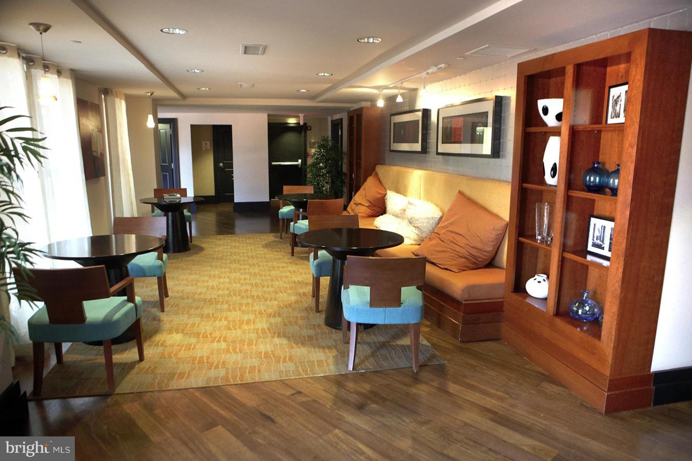 777 7th Street Northwest, Unit 524 Washington, DC 20001 - Photo 27 of 30 Building Lounge East