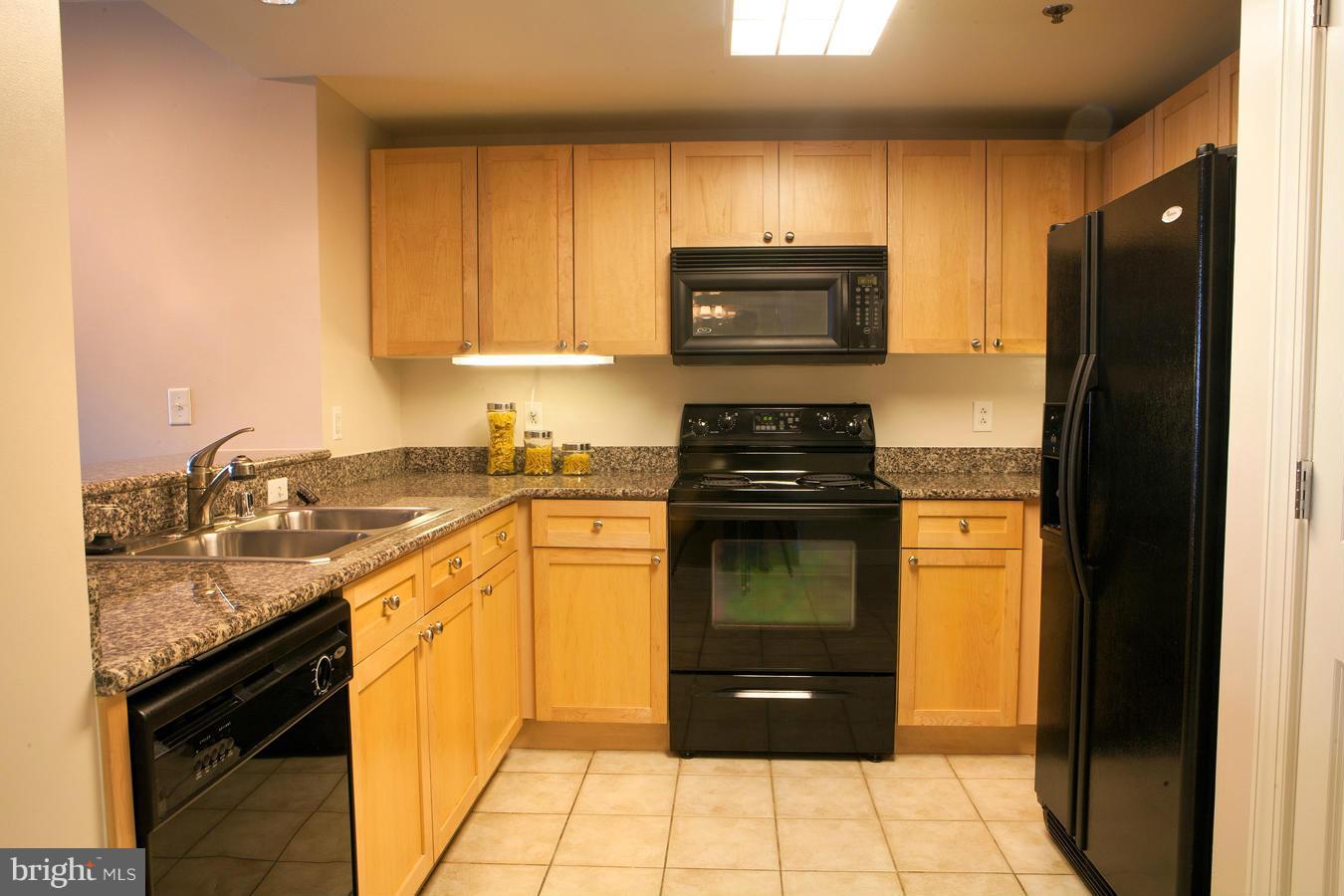 777 7th Street Northwest, Unit 524 Washington, DC 20001 - Photo 10 of 30 Kitchen North