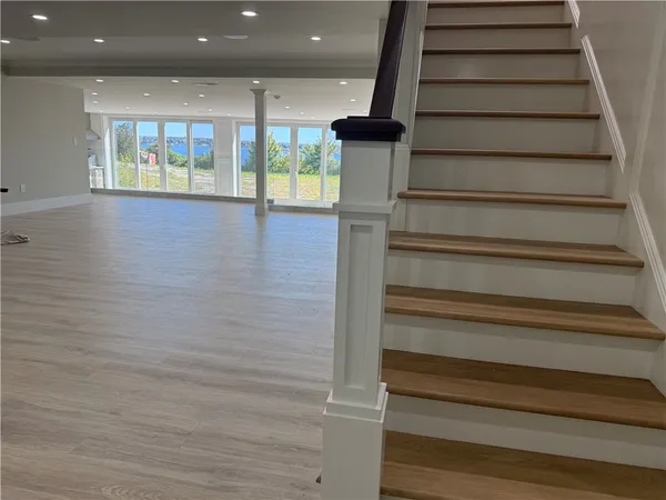 $5,950,000 | 125 Heidi Drive, Portsmouth, RI 02871