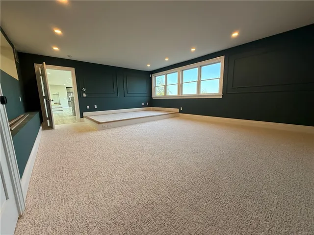 $5,950,000 | 125 Heidi Drive, Portsmouth, RI 02871