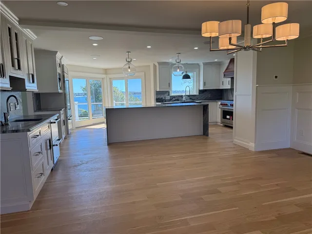 $5,950,000 | 125 Heidi Drive, Portsmouth, RI 02871