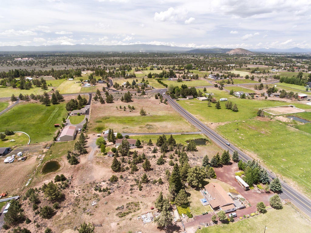 61395 Ward Road Bend, OR 97702 - Photo 50 of 56 PhotoMyListing-50