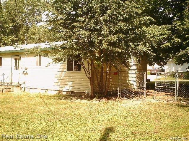 2320 Rose Street Howell, MI 48843 - Photo 21 of 24 2320 Rose Side 2