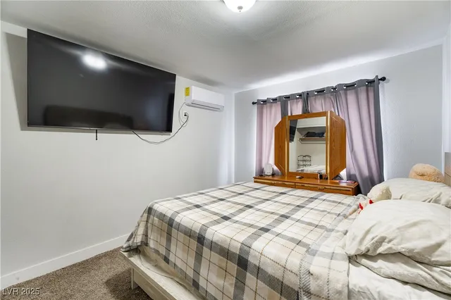 $360,000 | 213 Valley Forge Avenue, Henderson, NV 89015