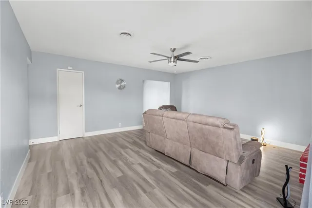 $360,000 | 213 Valley Forge Avenue, Henderson, NV 89015