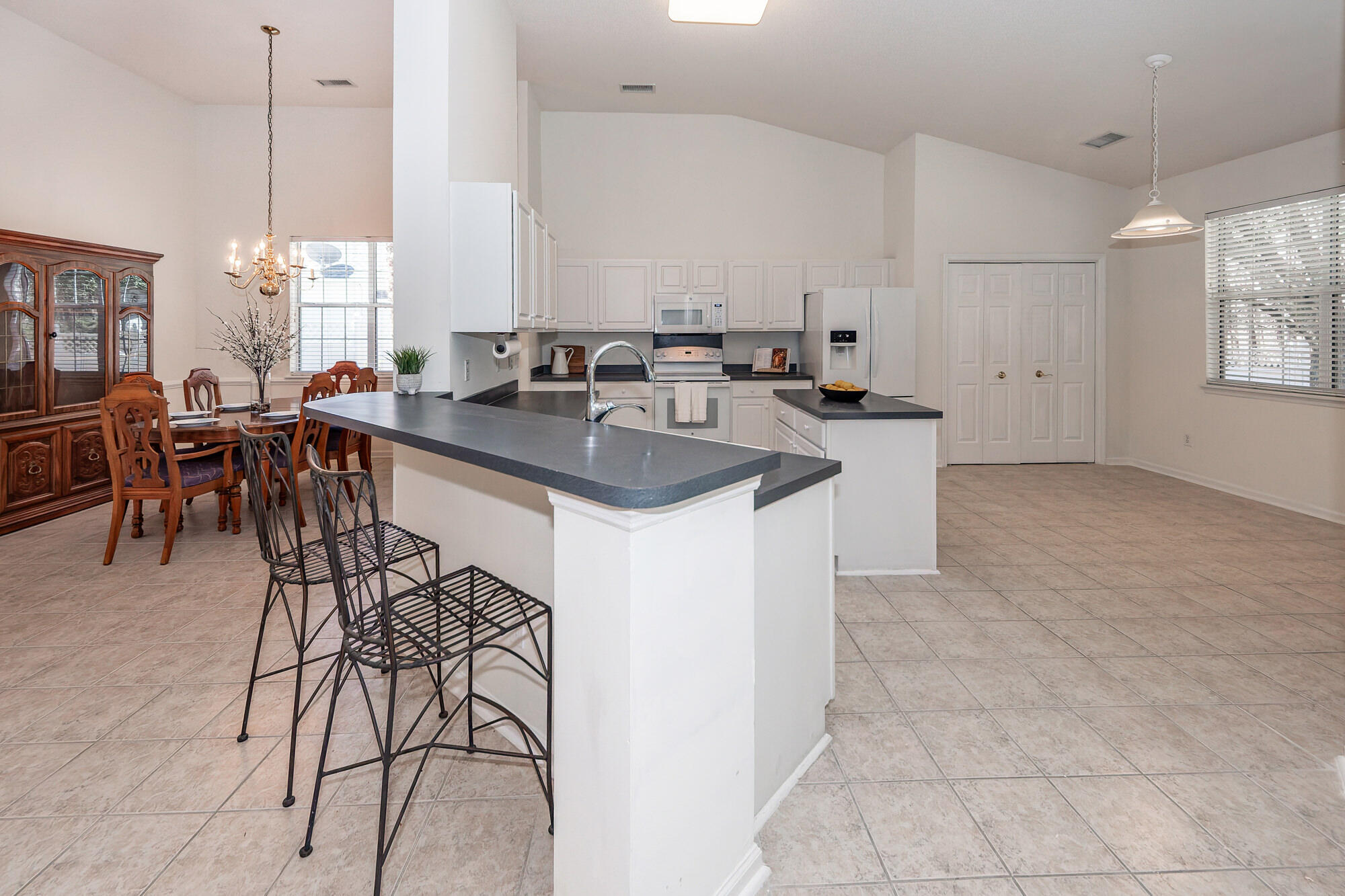 6044 Fieldstone Circle Charleston, SC 29414 - Photo 10 of 57 07