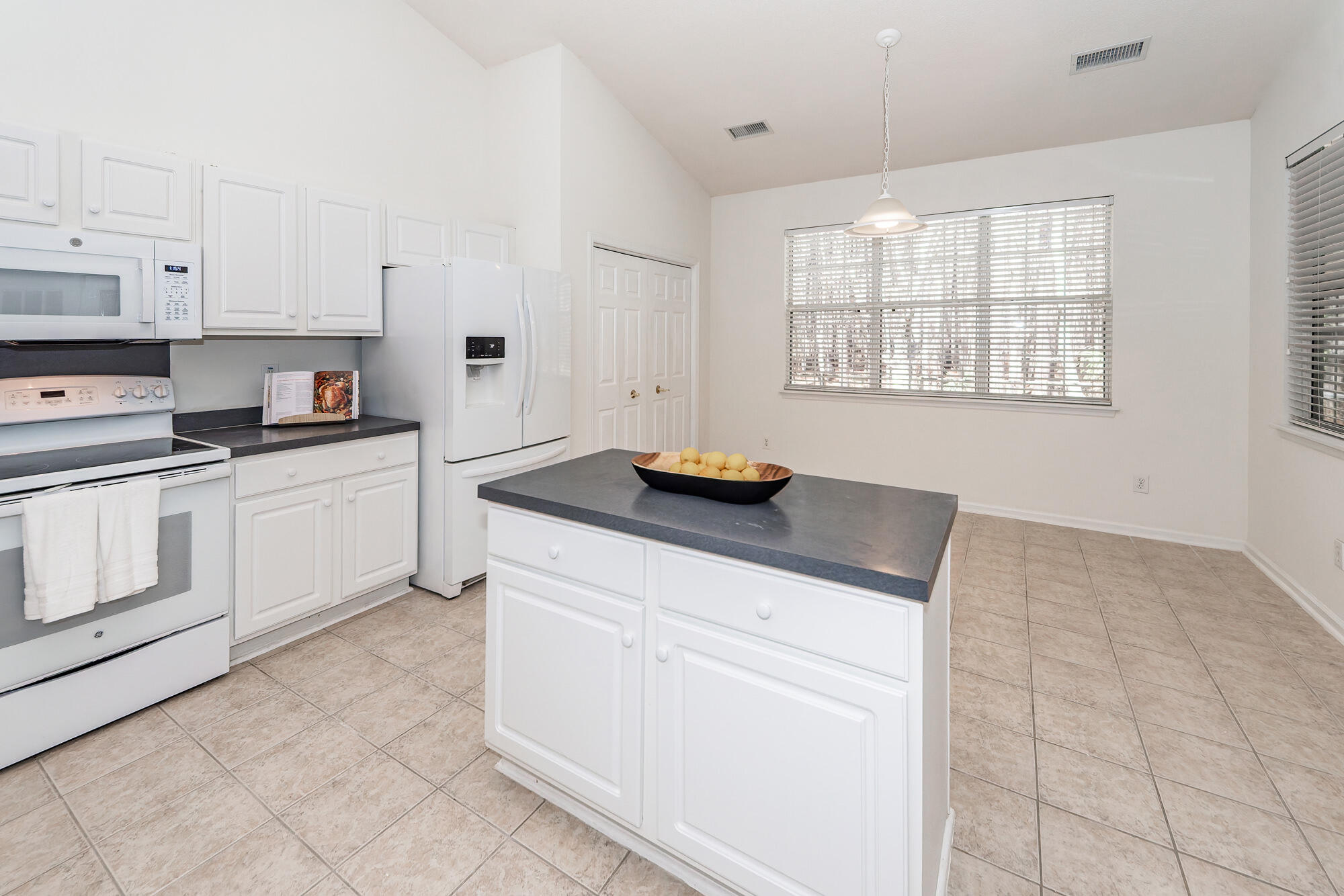 6044 Fieldstone Circle Charleston, SC 29414 - Photo 12 of 57 14