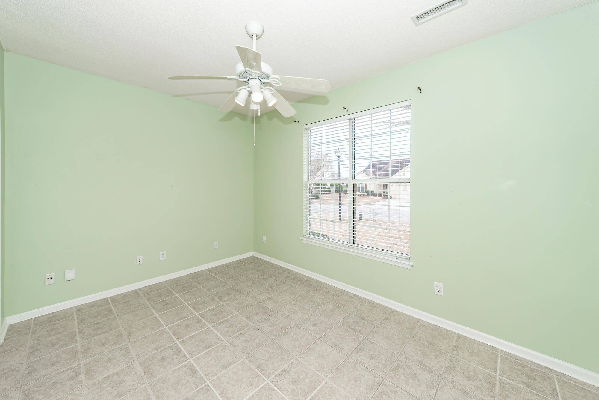 6044 Fieldstone Circle Charleston, SC 29414 - Photo 35 of 57 27