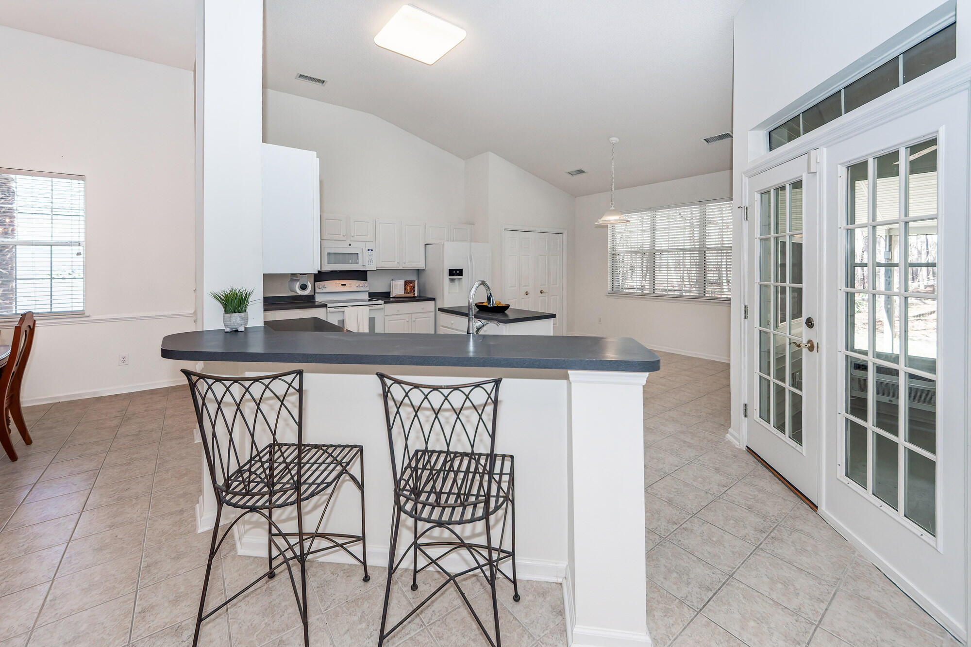 6044 Fieldstone Circle Charleston, SC 29414 - Photo 8 of 57 06