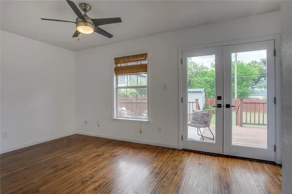 $2,800 | 716 South Rosemont Avenue, Dallas, TX 75208