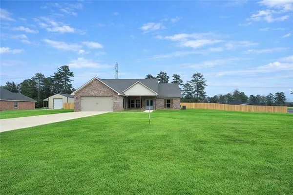 $399,000 | 515 Sophie Lane, Dry Prong, LA 71423