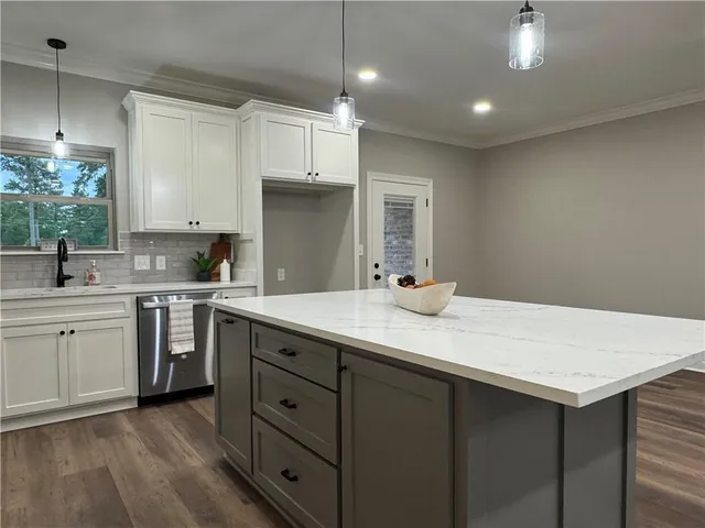 $399,000 | 515 Sophie Lane, Dry Prong, LA 71423