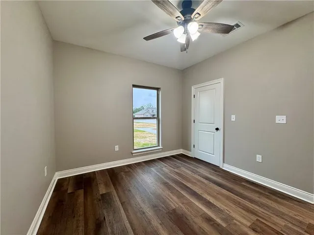 $399,000 | 515 Sophie Lane, Dry Prong, LA 71423